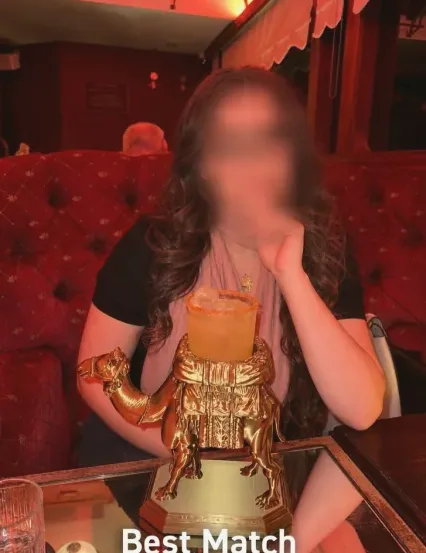 Amalie, 34