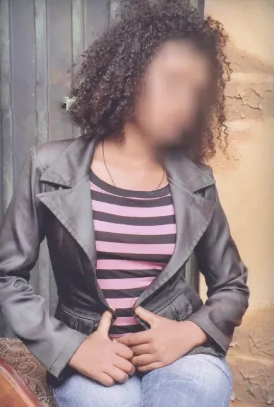 Cecilie, 24