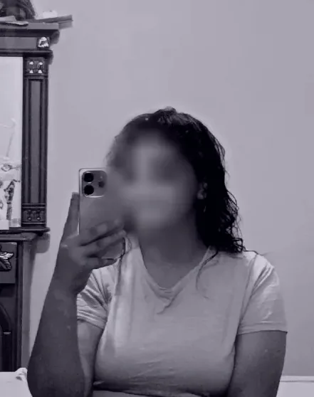 Emina, 22