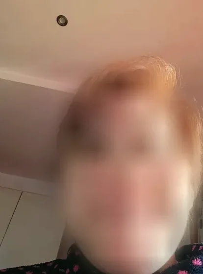 Julie, 38