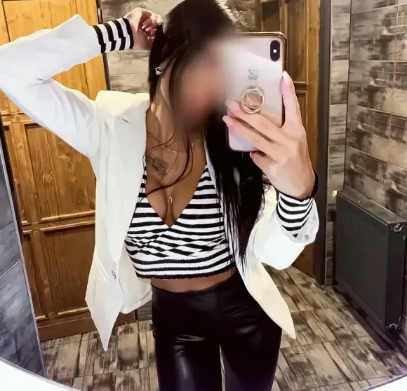 Mariam, 34