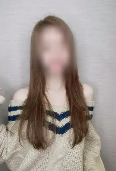 Milica, 28