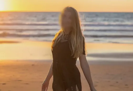 Olivia, 32