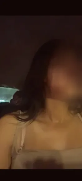 Sofia, 27